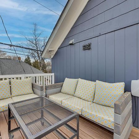 Colorado Springs Home Balcony With Mountain Views! Exterior photo